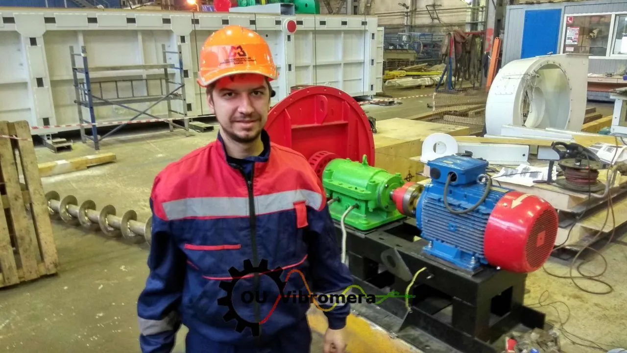 Centrifugal fan impeller being balanced in field conditions